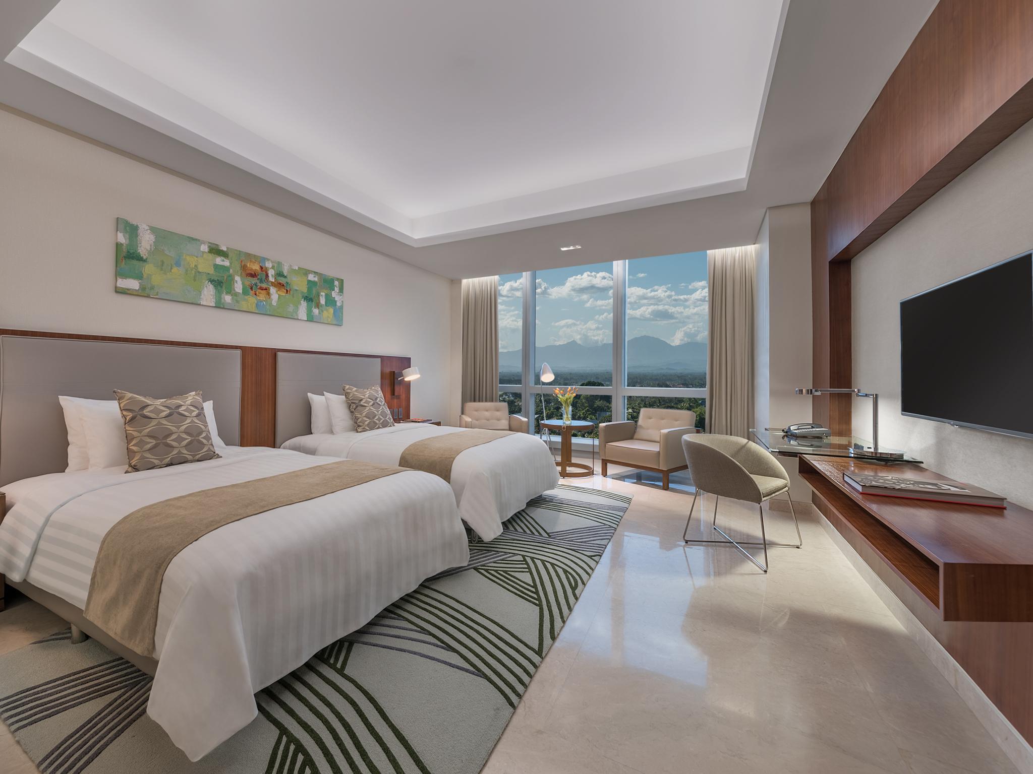 Richmonde Hotel Iloilo Buitenkant foto