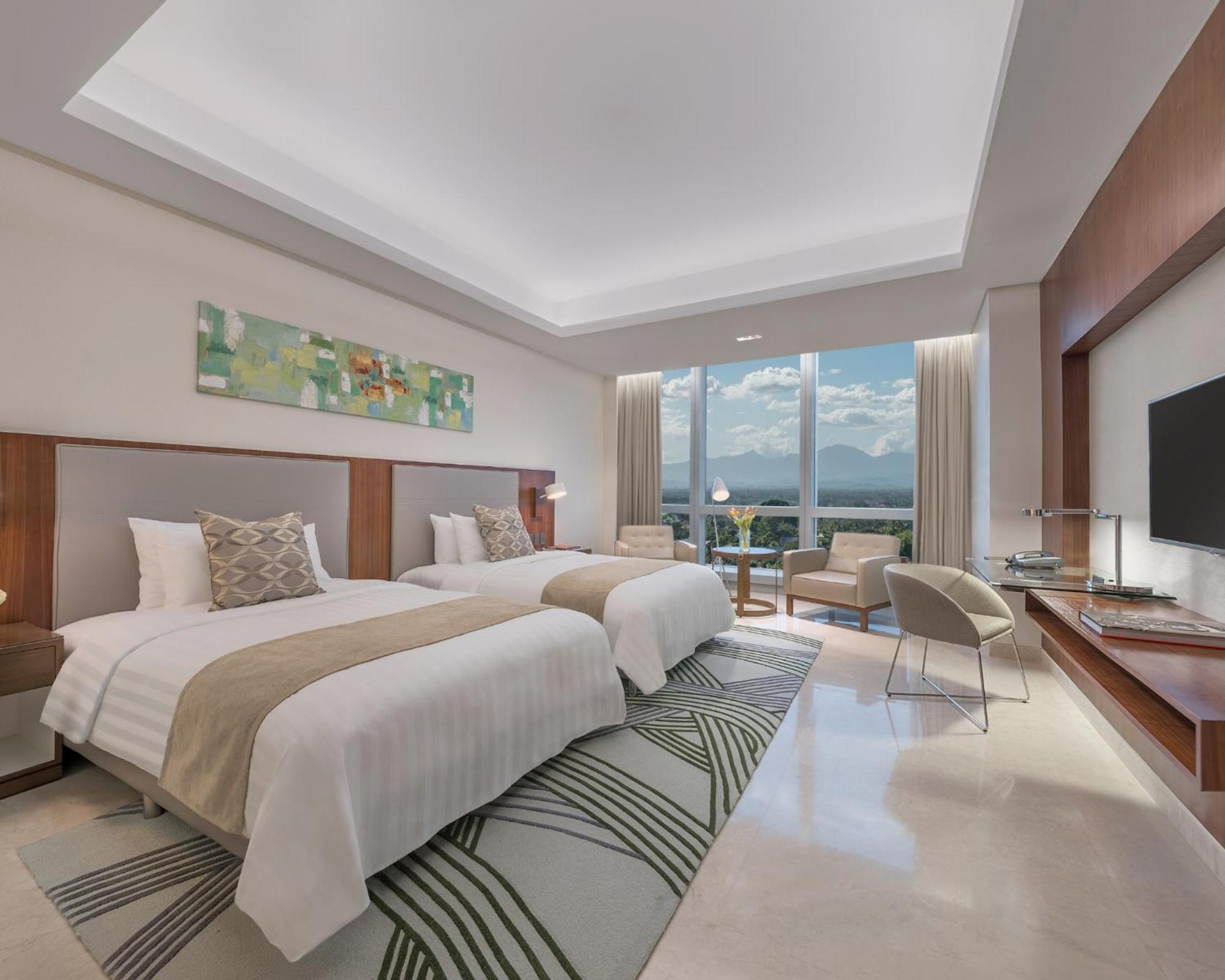 Richmonde Hotel Iloilo Buitenkant foto